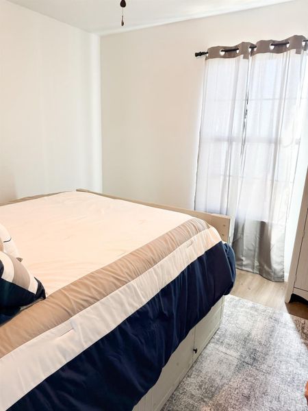 Furnished interior view inside a new home in , Groesbeck (Image 13).
