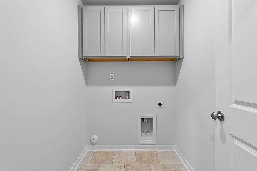 Spacious, unfurnished interior of a new home in Bell West, Kernersville (Image 28).