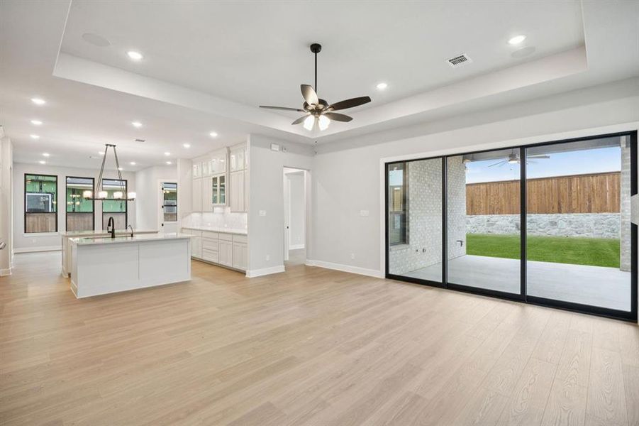 50-9343Spindletree_014 (2) 50-9343Spindletree_014 (2)