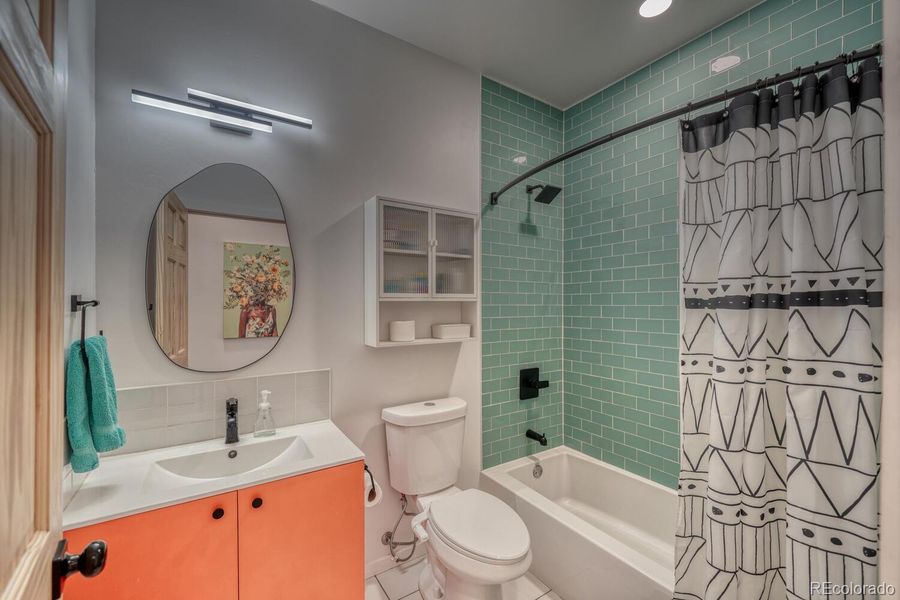 Furnished interior view inside a new home in , Salida (Image 16).