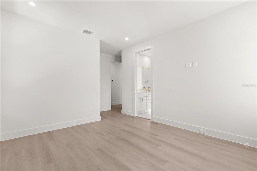 Spacious, unfurnished interior of a new home in , Orlando (Image 23). Spacious, unfurnished interior of a new home in , Orlando (Image 23).