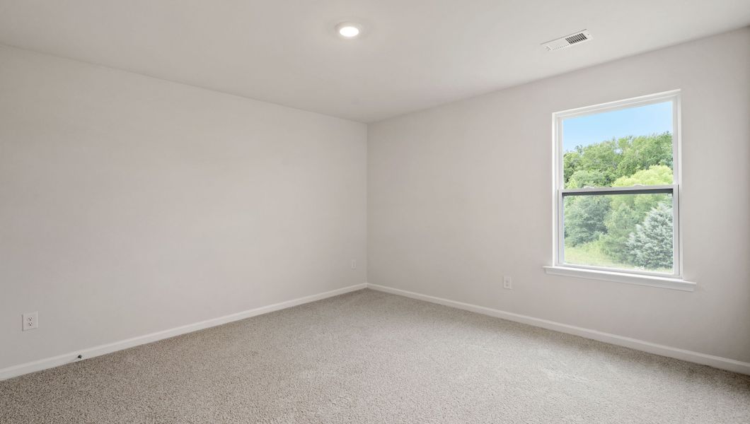 Spacious, unfurnished interior of a new home in Foxbank, Gray Court (Image 20).