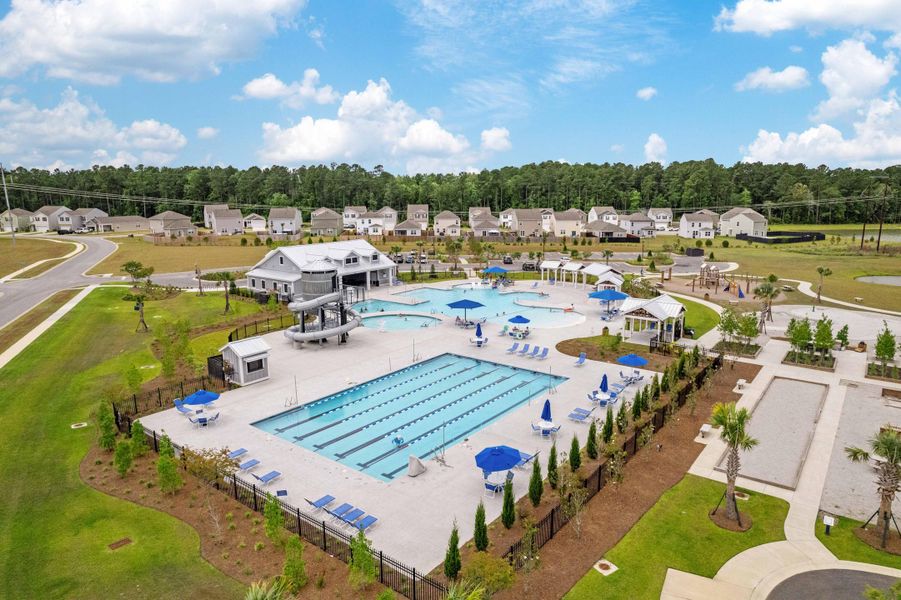 Community amenities in , Summerville (Image 46).