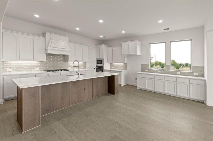 Furnished interior view inside a new home in Nelson Lake, Rockwall (Image 11). Furnished interior view inside a new home in Nelson Lake, Rockwall (Image 11).