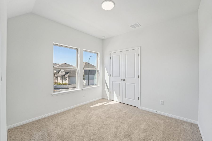 Spacious, unfurnished interior of a new home in Sage Hollow, Kyle (Image 24). Spacious, unfurnished interior of a new home in Sage Hollow, Kyle (Image 24).