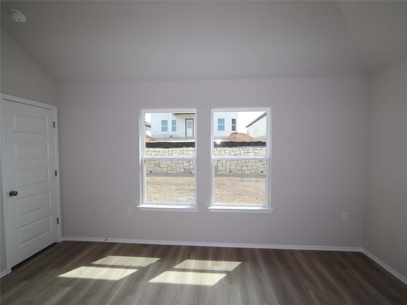 Spacious, unfurnished interior of a new home in Marble Creek Crossing, Austin (Image 8).