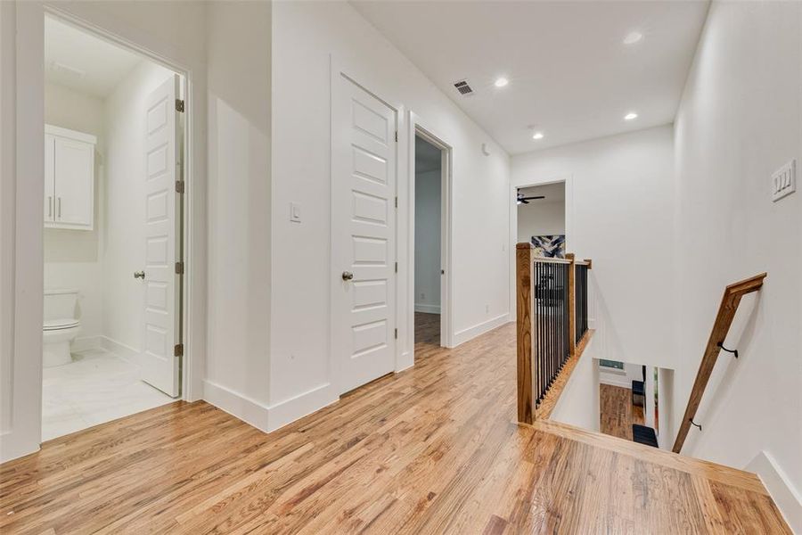 Spacious, unfurnished interior of a new home in , Dallas (Image 16).