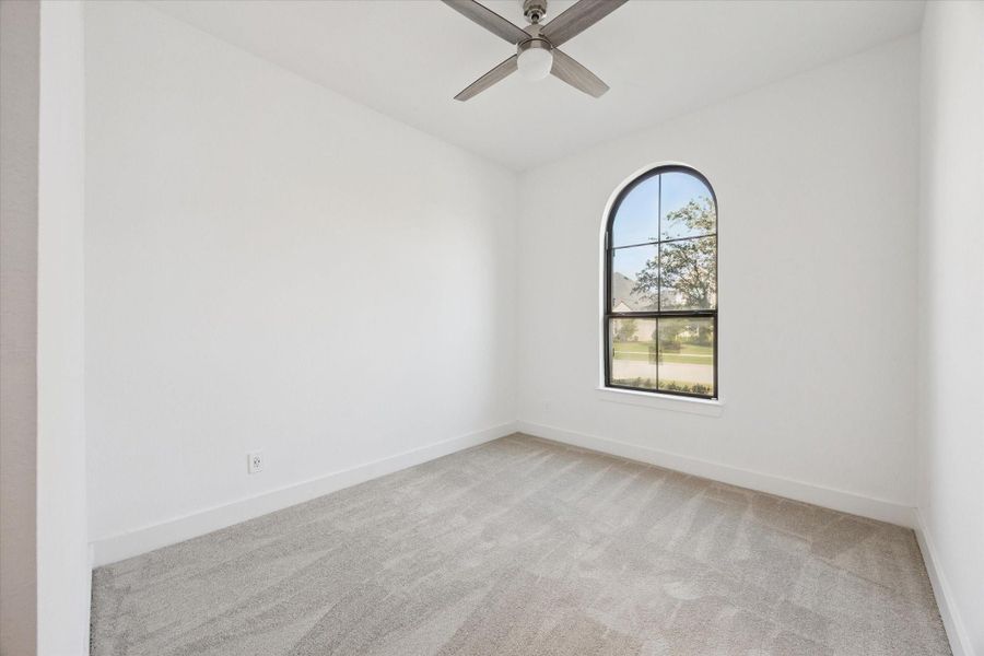 Spacious, unfurnished interior of a new home in Cross Creek West, Fulshear (Image 22). Spacious, unfurnished interior of a new home in Cross Creek West, Fulshear (Image 22).