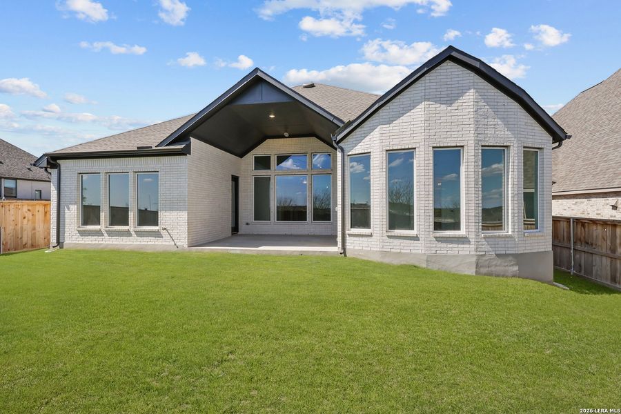Exterior details and patio area of a home in Mayfair, New Braunfels (Image 4).