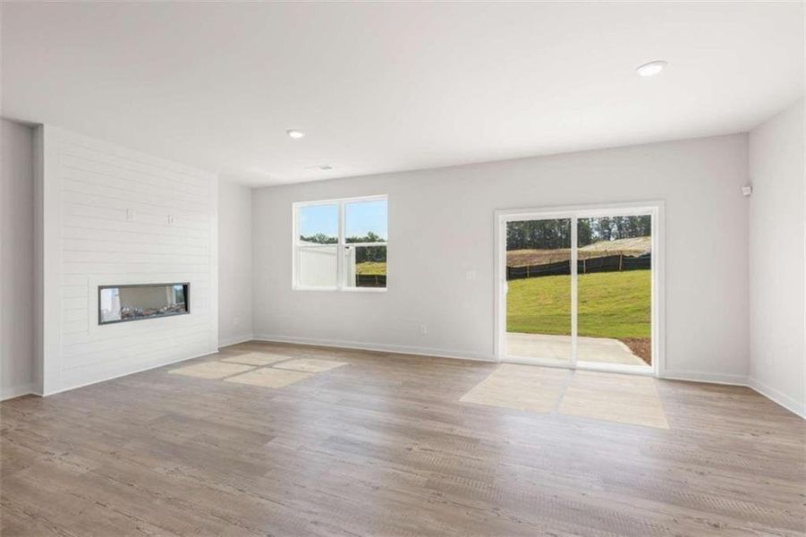 Spacious, unfurnished interior of a new home in Azalea Square Townhomes, Lawrenceville (Image 20).