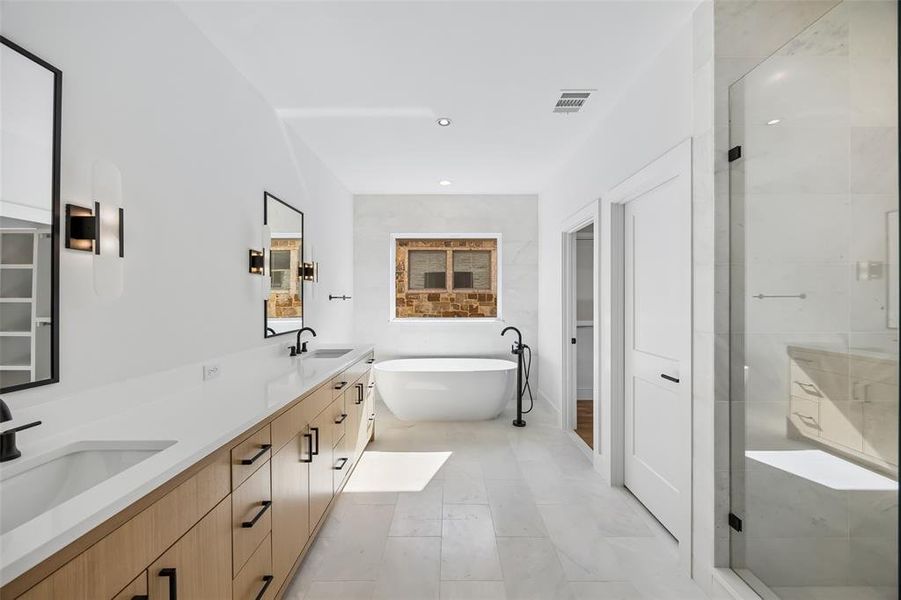 Furnished interior view inside a new home in , Dallas (Image 9). Furnished interior view inside a new home in , Dallas (Image 9).