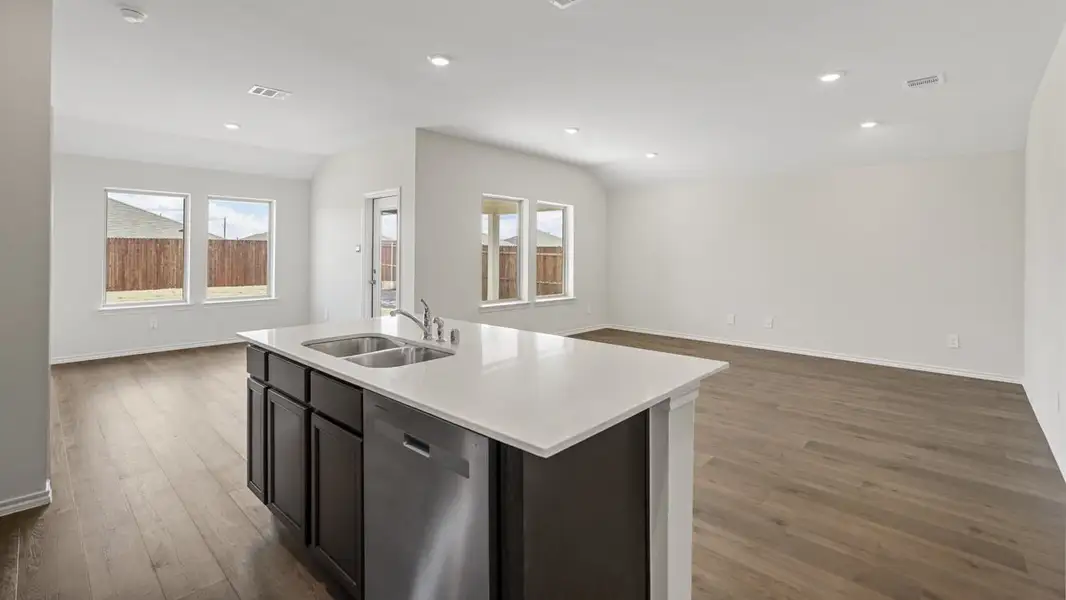 Furnished interior view inside a new home in Saddlebrook, Waxahachie (Image 4). Furnished interior view inside a new home in Saddlebrook, Waxahachie (Image 4).