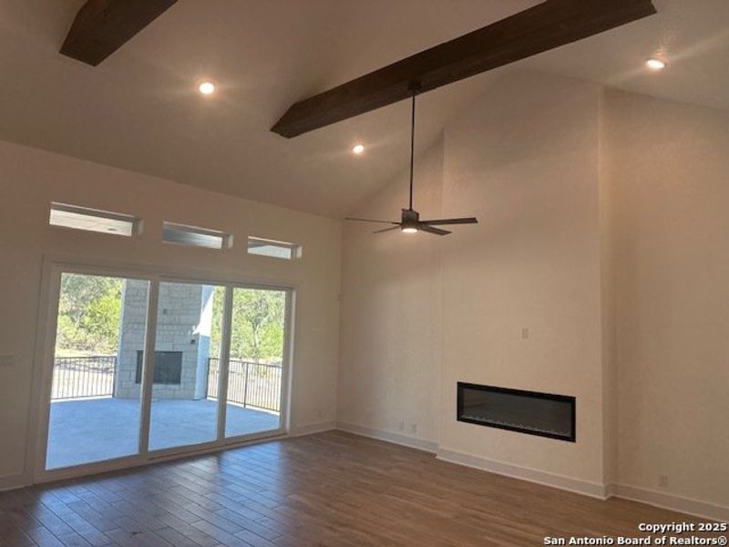 Spacious, unfurnished interior of a new home in Heimer Estates at Garden Ridge, San Antonio (Image 17).