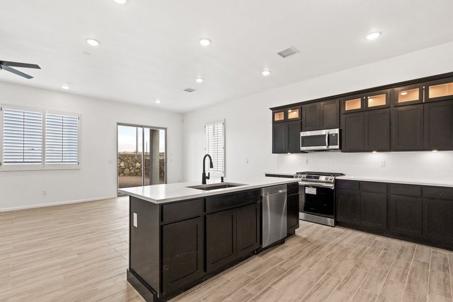 Representative furnished interior of a home built from the Sonoma by LEH. Homes in Painted Sky, El Paso (Image 11). Representative furnished interior of a home built from the Sonoma by LEH. Homes in Painted Sky, El Paso (Image 11).