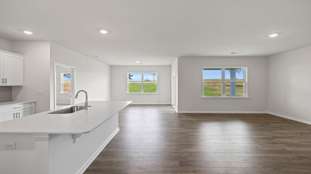 Spacious, unfurnished interior of a new home in Woodglen, Piedmont (Image 20). Spacious, unfurnished interior of a new home in Woodglen, Piedmont (Image 20).