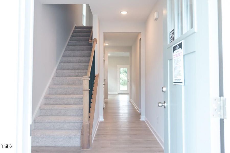 Spacious, unfurnished interior of a new home in Gregory Village, Lillington (Image 84).