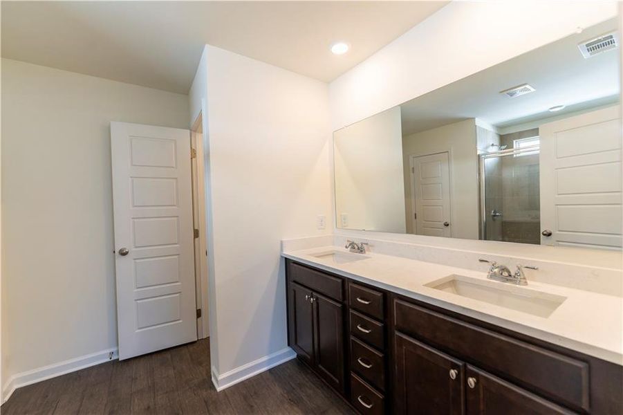 Furnished interior view inside a new home in , Dawsonville (Image 8).
