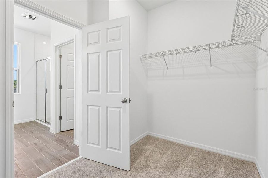 Spacious, unfurnished interior of a new home in Brack Ranch, St. Cloud (Image 23).