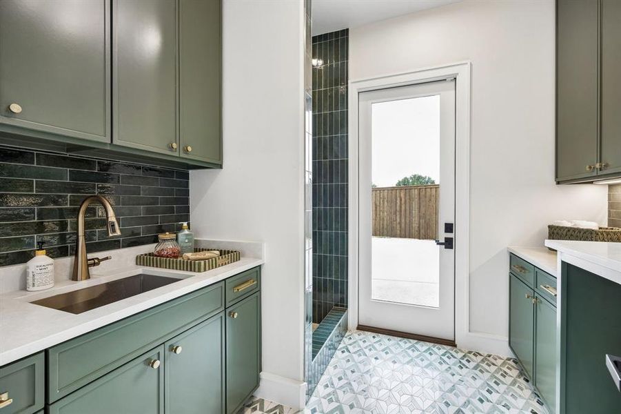 Furnished interior view inside a new home in , Dallas (Image 15). Furnished interior view inside a new home in , Dallas (Image 15).