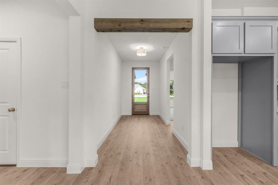 Spacious, unfurnished interior of a new home in , Weatherford (Image 18).