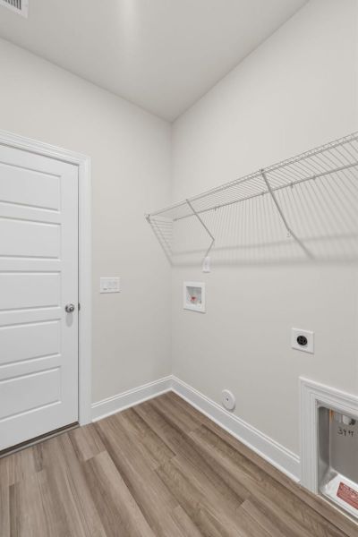 Representative unfurnished interior of a home built from the Essex by Keystone Homes NC in Weybridge, Burlington (Image 87).