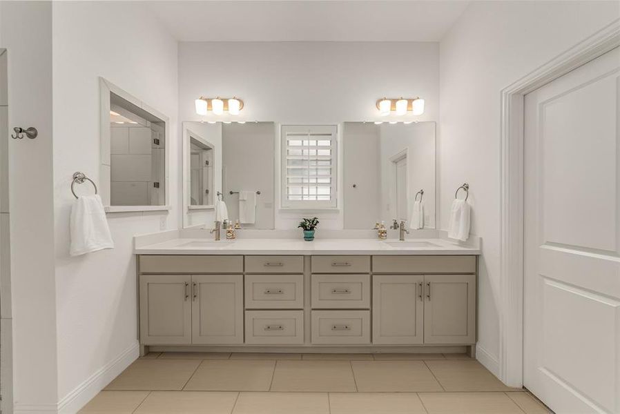 Furnished interior view inside a new home in Fields Villas - Darling Homes, Frisco (Image 5). Furnished interior view inside a new home in Fields Villas - Darling Homes, Frisco (Image 5).