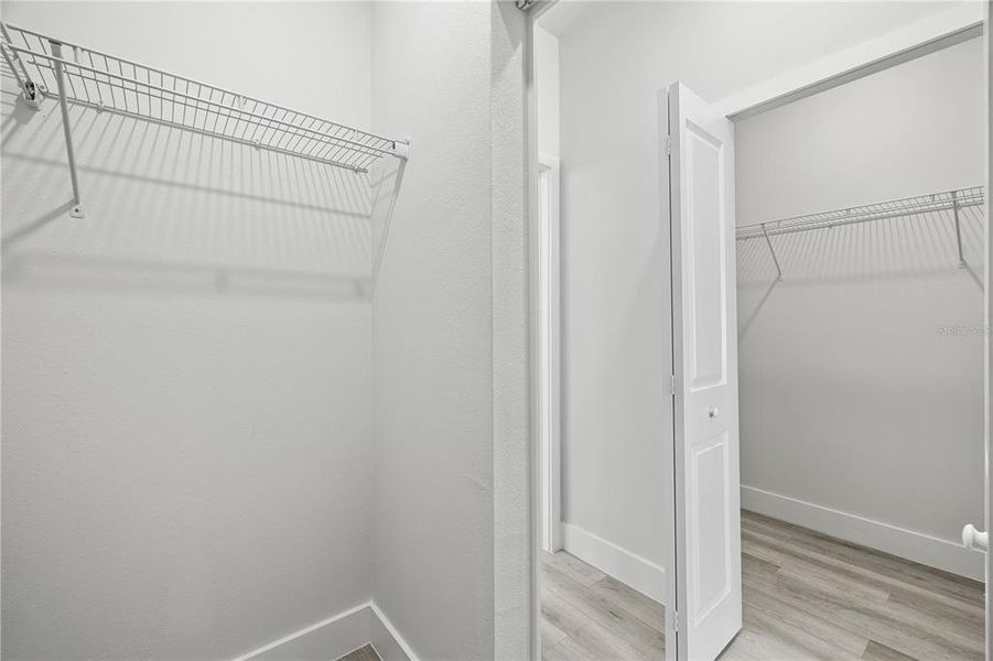 Spacious, unfurnished interior of a new home in , Ocala (Image 19).