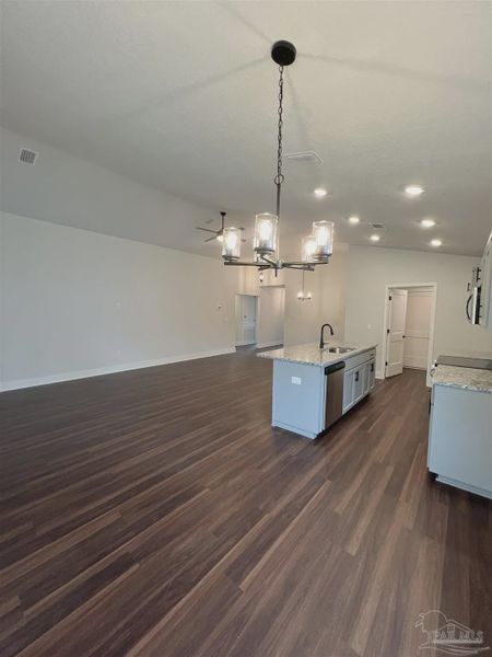 Spacious, unfurnished interior of a new home in Pine Top, Cantonment (Image 7).