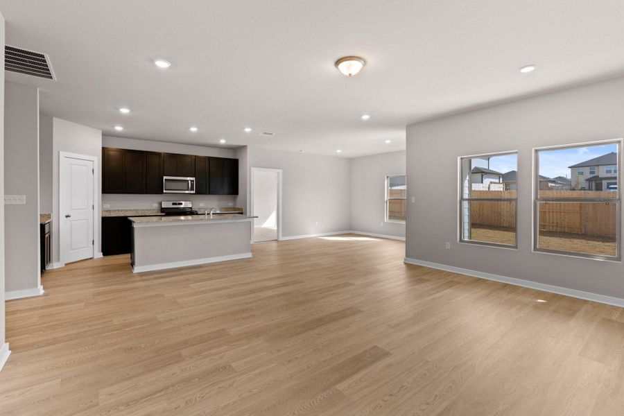 New Home in Elgin, TX.  - Slide 12