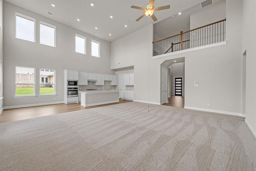 Spacious, unfurnished interior of a new home in Eagle Estates, Cross Timber (Image 22).