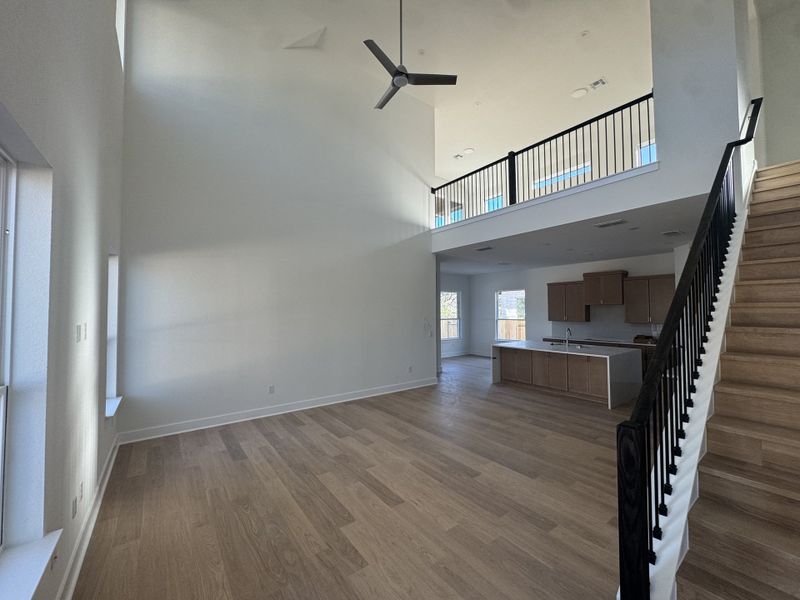 Spacious, unfurnished interior of a new home in Persimmon, Buda (Image 3). Spacious, unfurnished interior of a new home in Persimmon, Buda (Image 3).