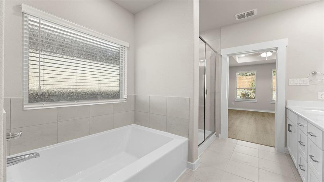 16. 2106 Sunnymede - Bath (3) 16. 2106 Sunnymede - Bath (3)