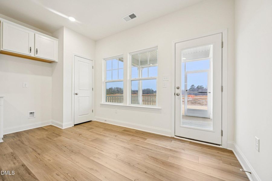 18-web-or-mls-Willow Cameron Wy-S0502-01