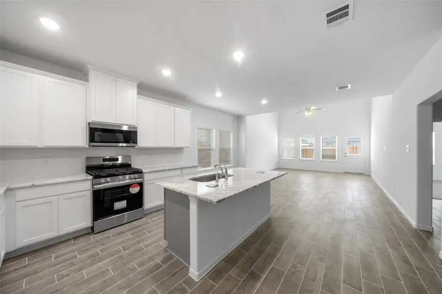 Furnished interior view inside a new home in Rollingbrook Estates, Baytown (Image 5).