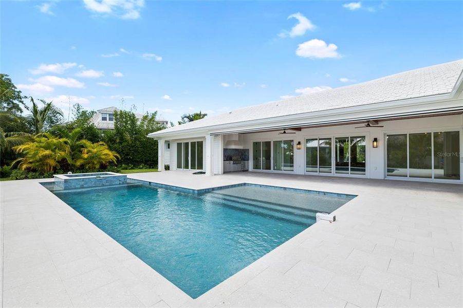 Exterior details and patio area of a home in , Boca Grande (Image 28).