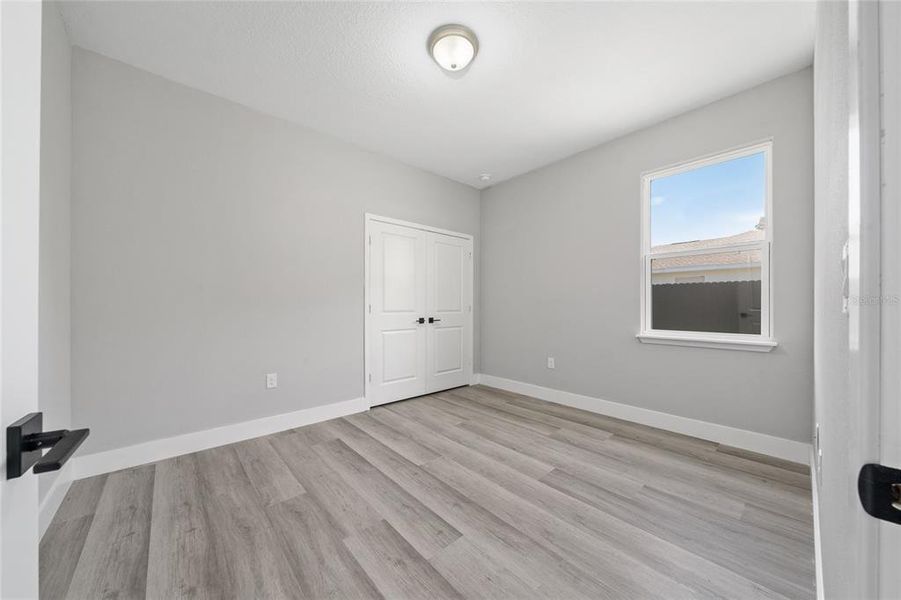 Spacious, unfurnished interior of a new home in , Ocala (Image 19).