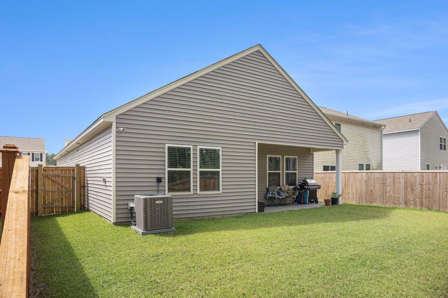 Exterior details and patio area of a home in , Summerville (Image 3).