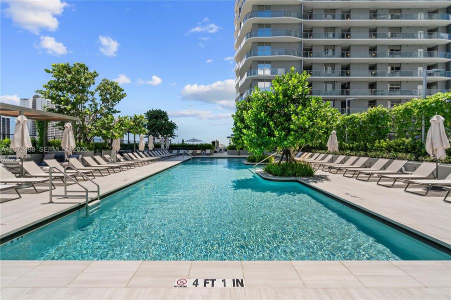 Condo located in Miami, FL showcasing its design and architecture (Image 28). Condo located in Miami, FL showcasing its design and architecture (Image 28).