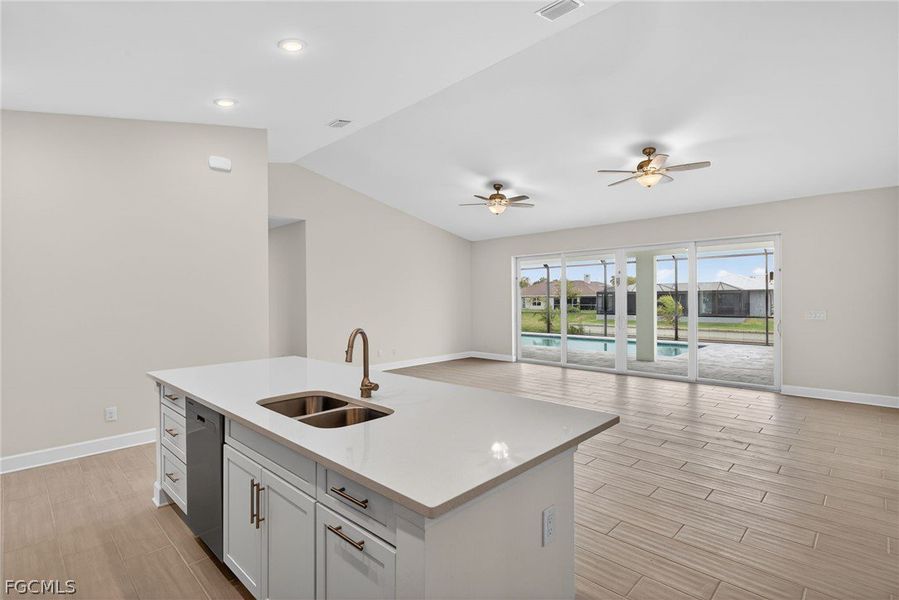 Image 37 of a home in Cape Coral.