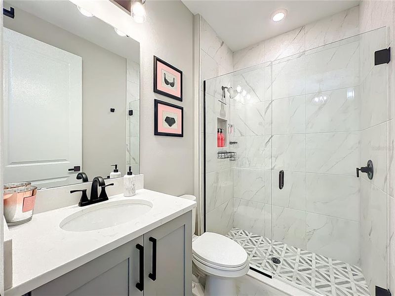 Furnished interior view inside a new home in , Clermont (Image 55).