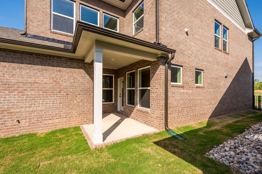 Representative exterior details of a home built from the The Wyngate by David Weekley Homes in Whitley Preserve – Park Collection, Mint Hill (Image 3). Representative exterior details of a home built from the The Wyngate by David Weekley Homes in Whitley Preserve – Park Collection, Mint Hill (Image 3).
