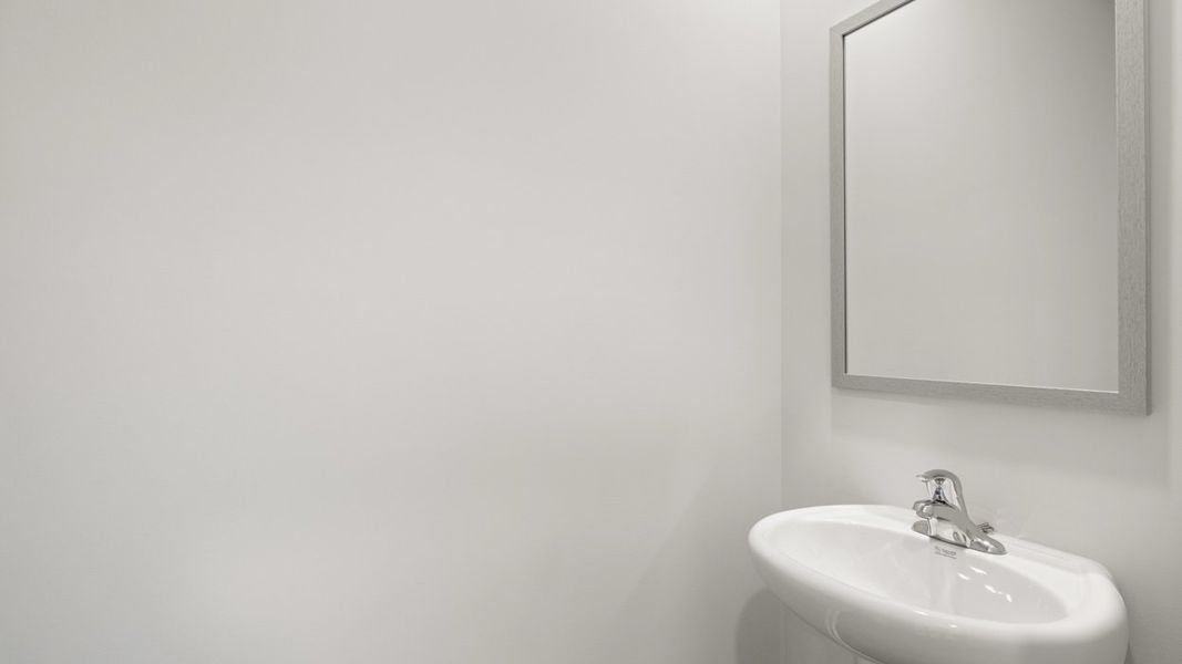 Representative interior finishes for a home built from the Elle by D.R. Horton in Highland Hills, Graniteville (Image 10).