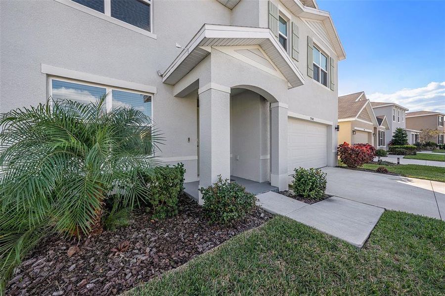 Exterior details and patio area of a home in , Wesley Chapel (Image 27).