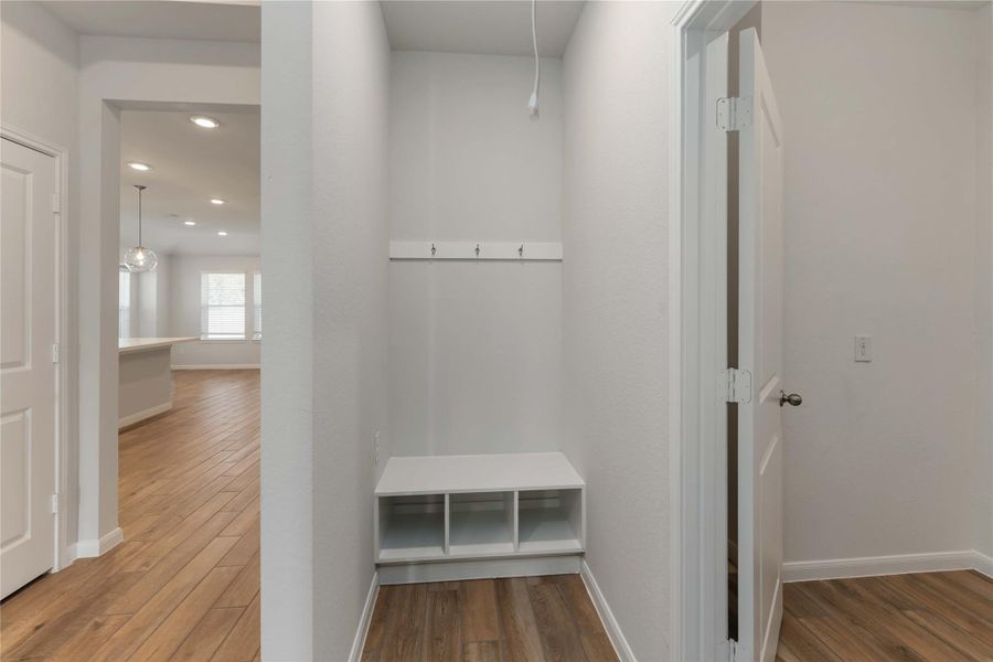 Image 28 of a home in Sunrise Cove.