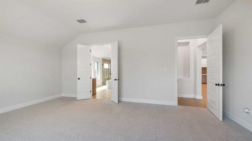 Spacious, unfurnished interior of a new home in Cambridge Crossing, Celina (Image 15).