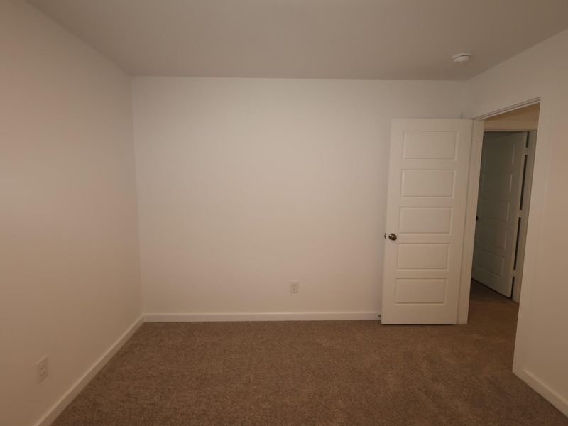 Spacious, unfurnished interior of a new home in Summerview, Fulshear (Image 7).