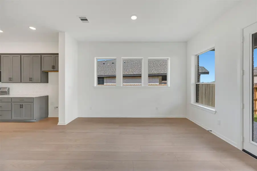 Spacious, unfurnished interior of a new home in Escondido - Retreat Collection, Magnolia (Image 25).