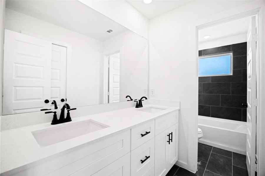 Furnished interior view inside a new home in , Manvel (Image 13).