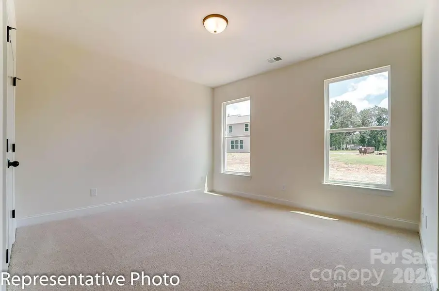 Spacious, unfurnished interior of a new home in Robinson Oaks, Gastonia (Image 16). Spacious, unfurnished interior of a new home in Robinson Oaks, Gastonia (Image 16).