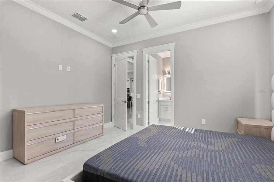 Furnished interior view inside a new home in , Clermont (Image 53). Furnished interior view inside a new home in , Clermont (Image 53).